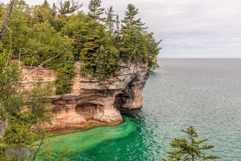 Pictured Rocks - Chapel Falls to Mosquito Falls hike