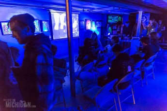 Blue Snaggletooth - ESB release - 2015-32