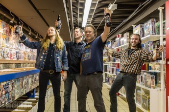 Blue Snaggletooth - ESB release - 2015-36