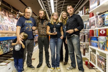 Blue Snaggletooth - ESB release - 2015-45