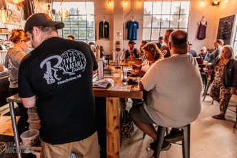 Twistin-Tarantulas-Manchester-Underground-31